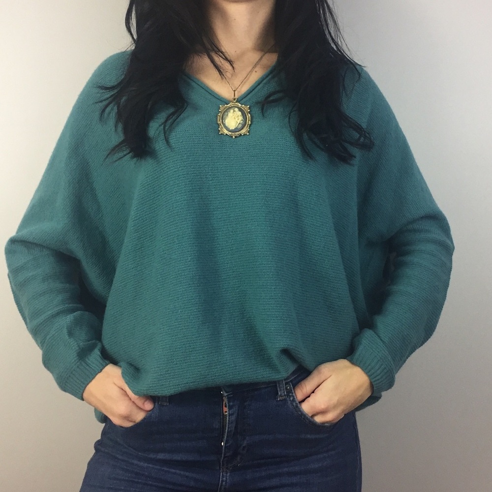 {st. john} wool & cashmere batwing sweater